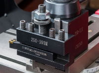 Model 100 'Slim' Tool Holder fitted with a 10x10mm indexable tool